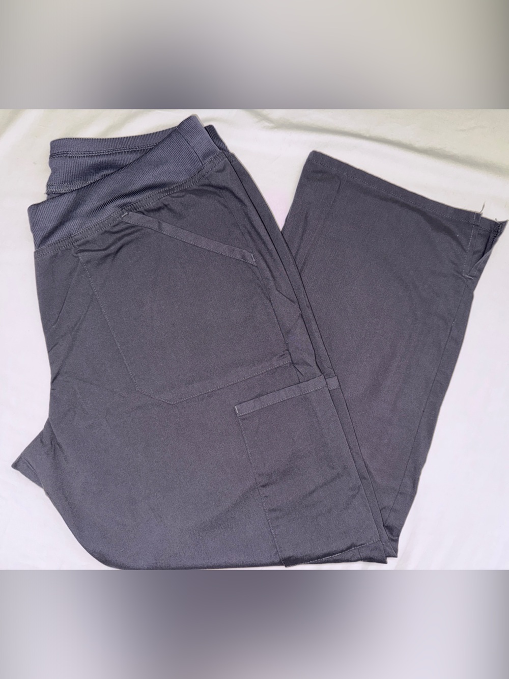 Cherokee Women’s Workwear Gray Scrub Bottoms with Front Pockets - Large